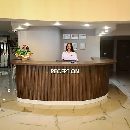 Safari Hotel